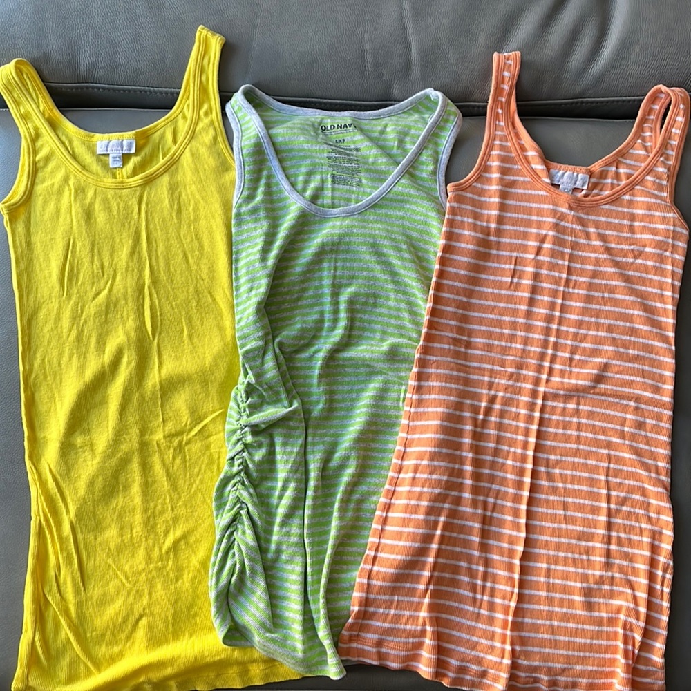 3 Maternity tank tops